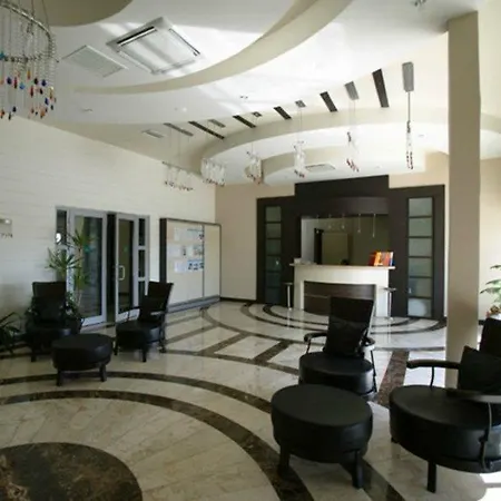 Otel La Vita's Side